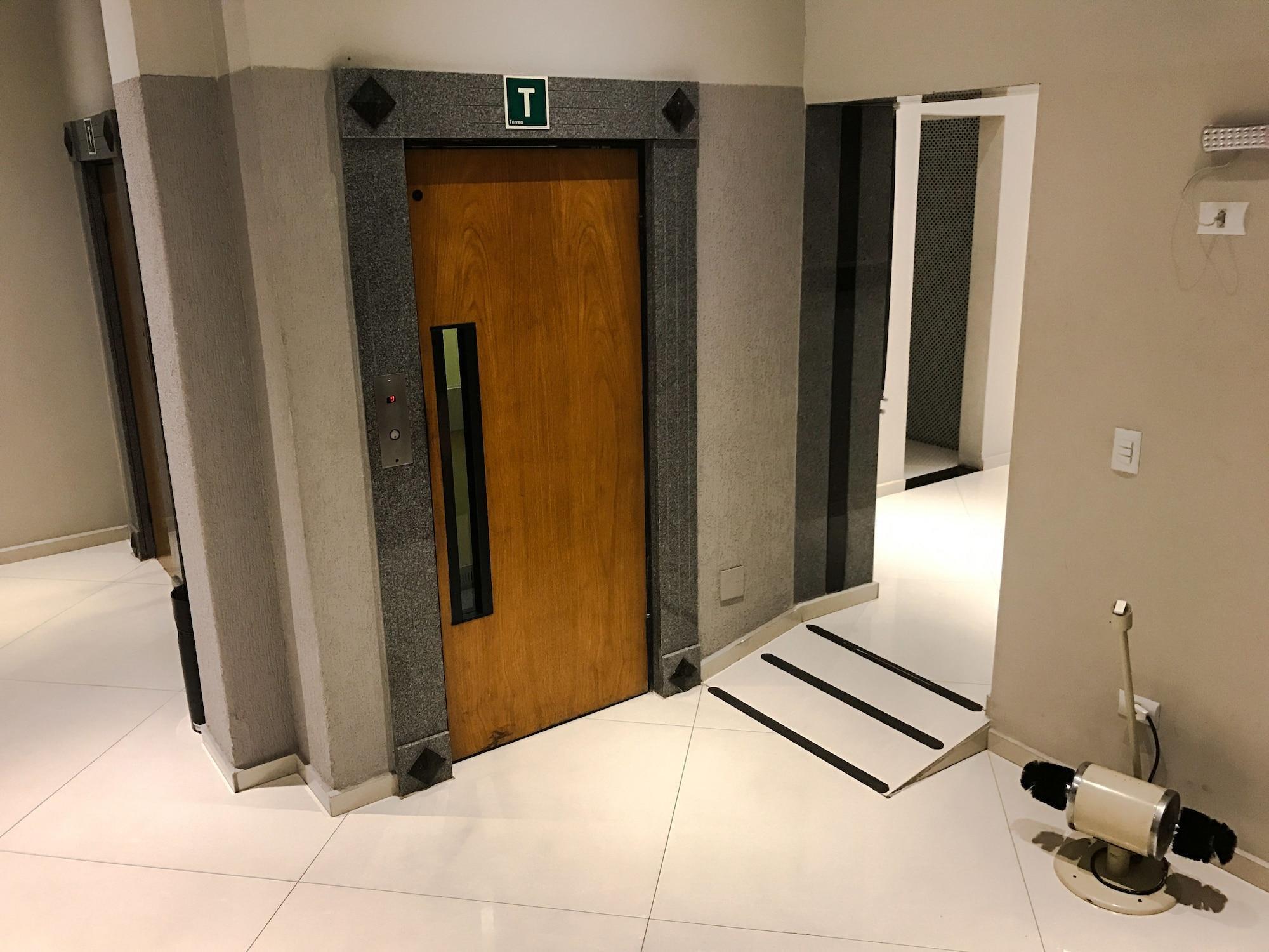 Rede Andrade Mercado Hotel Curitiba Ngoại thất bức ảnh